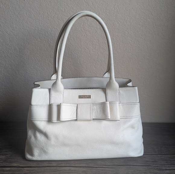 Kate Spade New York Villabella Avenue Elena Cream Leather Zip Close Purse Tote - Picture 16 of 16